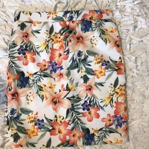 Floral print skirt